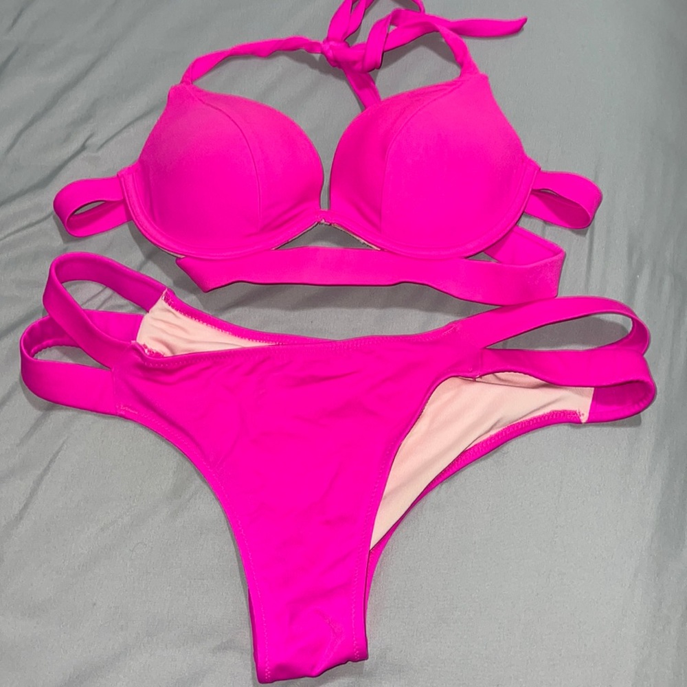 Victoria’s Secret padded push up bikini